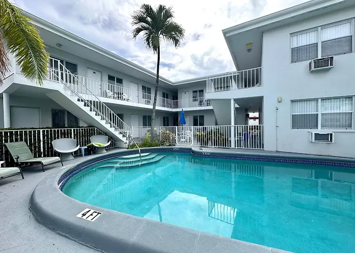 Summerland Suites